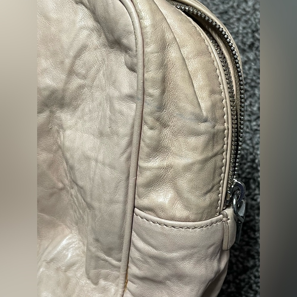 Prada vintage leather handbag - Picture 16 of 17